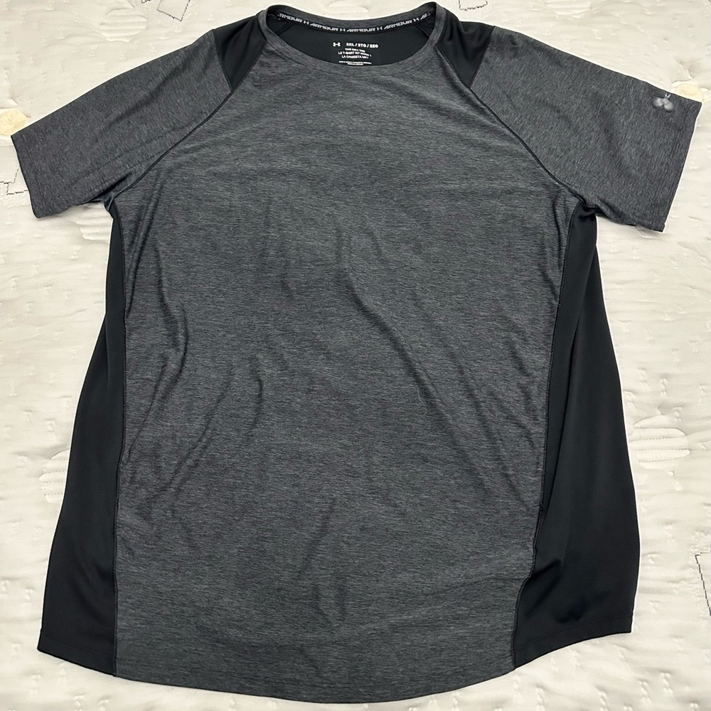 2XL Under Armour Gray and Black Short Sleeve Performance Tee